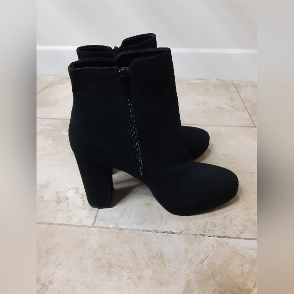 Lauren Conrad Women's Souffle Memory Foam Faux Suede Highheel Boots - Picture 4 of 10